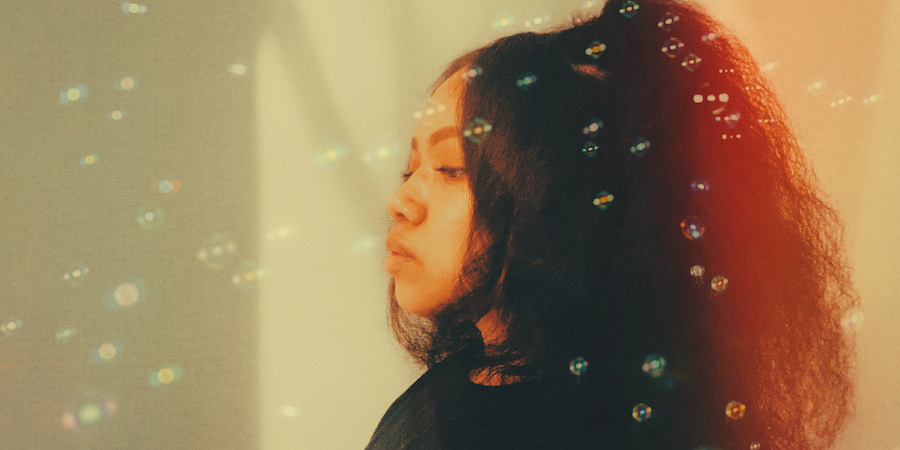 EMI MARIA約5年ぶりとなる最新シングルをリリース - Benjamins House
